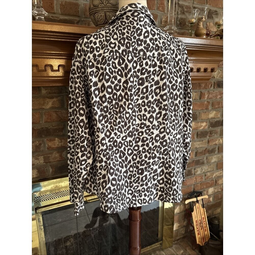 Chico’s Ladies Brown Long Sleeve Blouse Size 3 Leopard Print - Picture 3 of 6